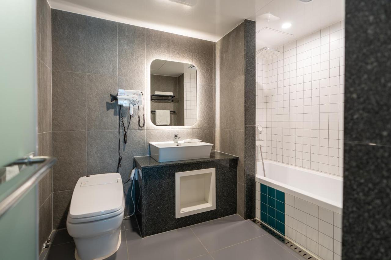Jecheon Hound Hotel Chech'ŏn Buitenkant foto