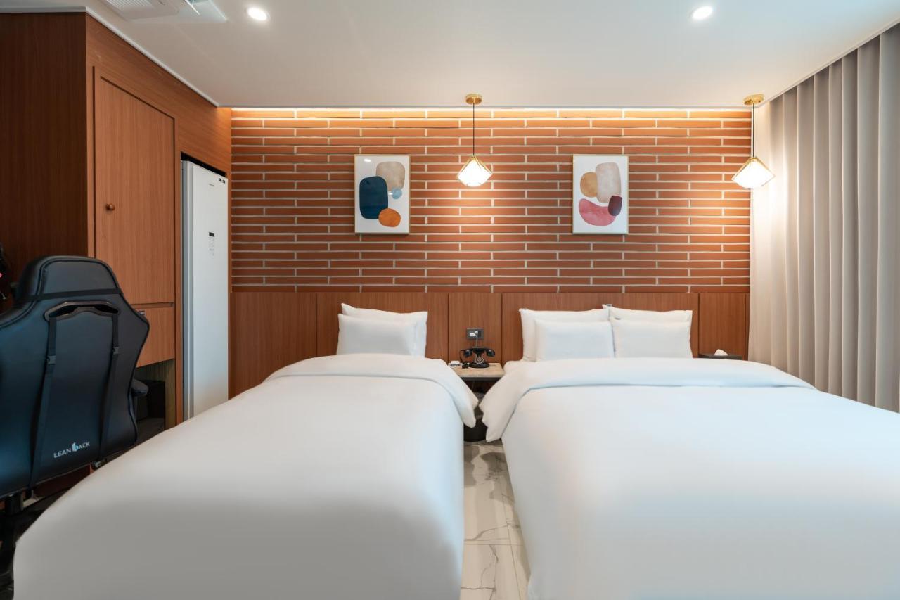 Jecheon Hound Hotel Chech'ŏn Buitenkant foto