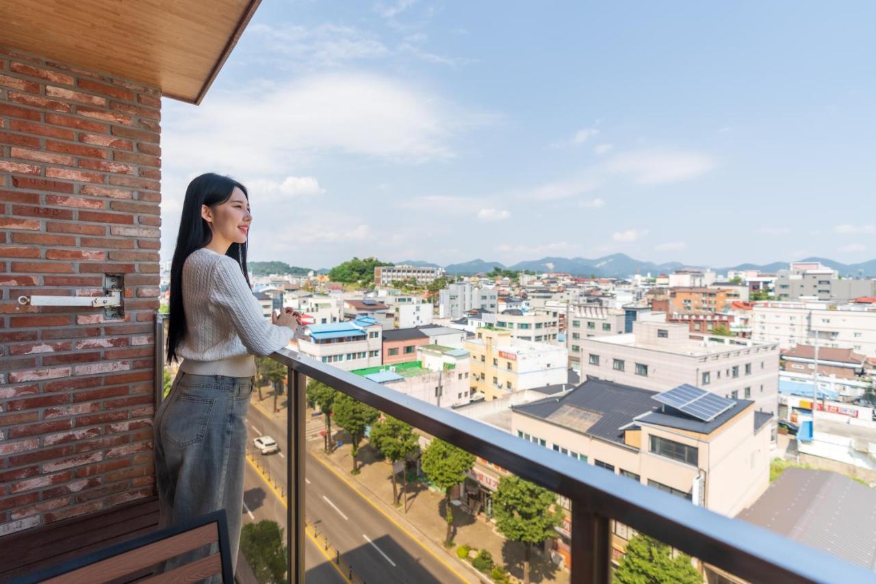 Jecheon Hound Hotel Chech'ŏn Buitenkant foto
